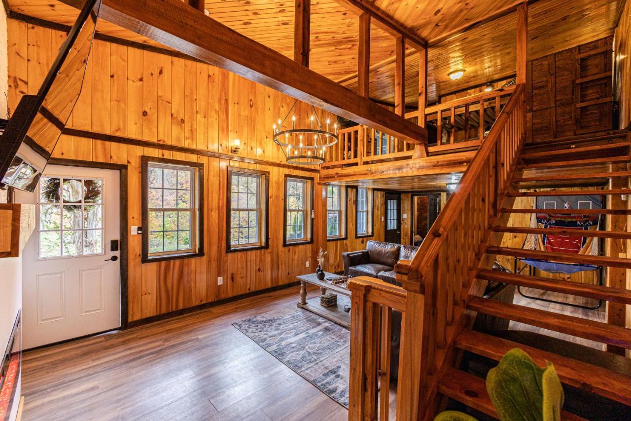Fun Cabin With Hot Tub, Pool Table & Fire Pit - Big Blue Bryson City Buitenkant foto